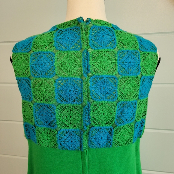 Vintage Crochet Granny Square Patchwork Unique Shift Dress with Pleats by Craig - Picture 3 of 7